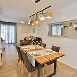 Luxury Urban With Jacuzzi Daire *