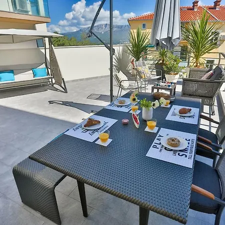 Apartment Luxury Urban With Jacuzzi Split