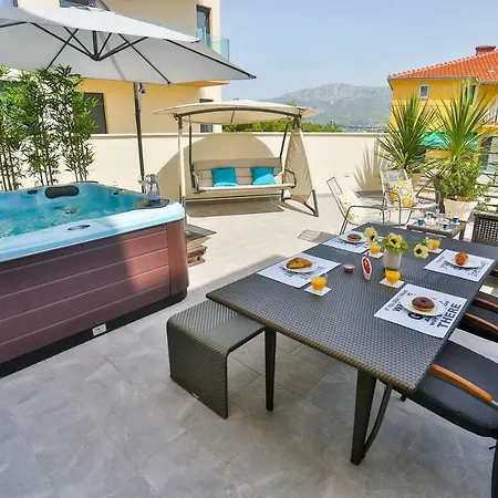Luxury Urban With Jacuzzi Appartamento