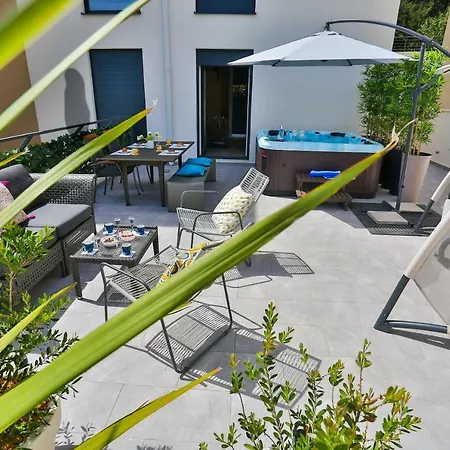 Appartamento Luxury Urban With Jacuzzi Spalato