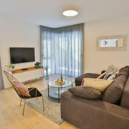 Daire Luxury Urban With Jacuzzi